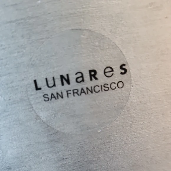 Lunares Napkin Holder With Weighted Stone - Picture 2 of 5